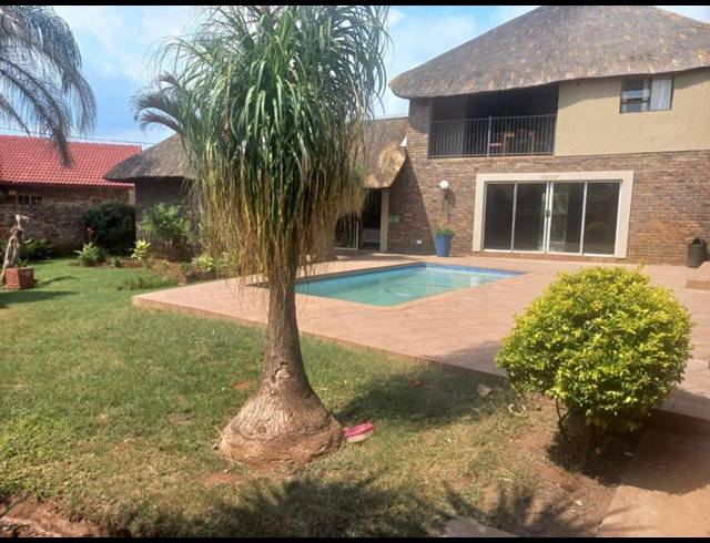 6 BEDROOM HOUSE FOR SALE IN THABAZIMBI